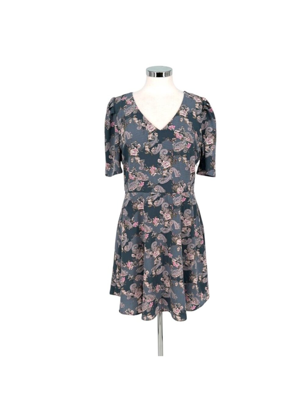 Studio B Bobeau Floral Paisley V-Neck Short Sleeve Dress Purple Size Large NWT